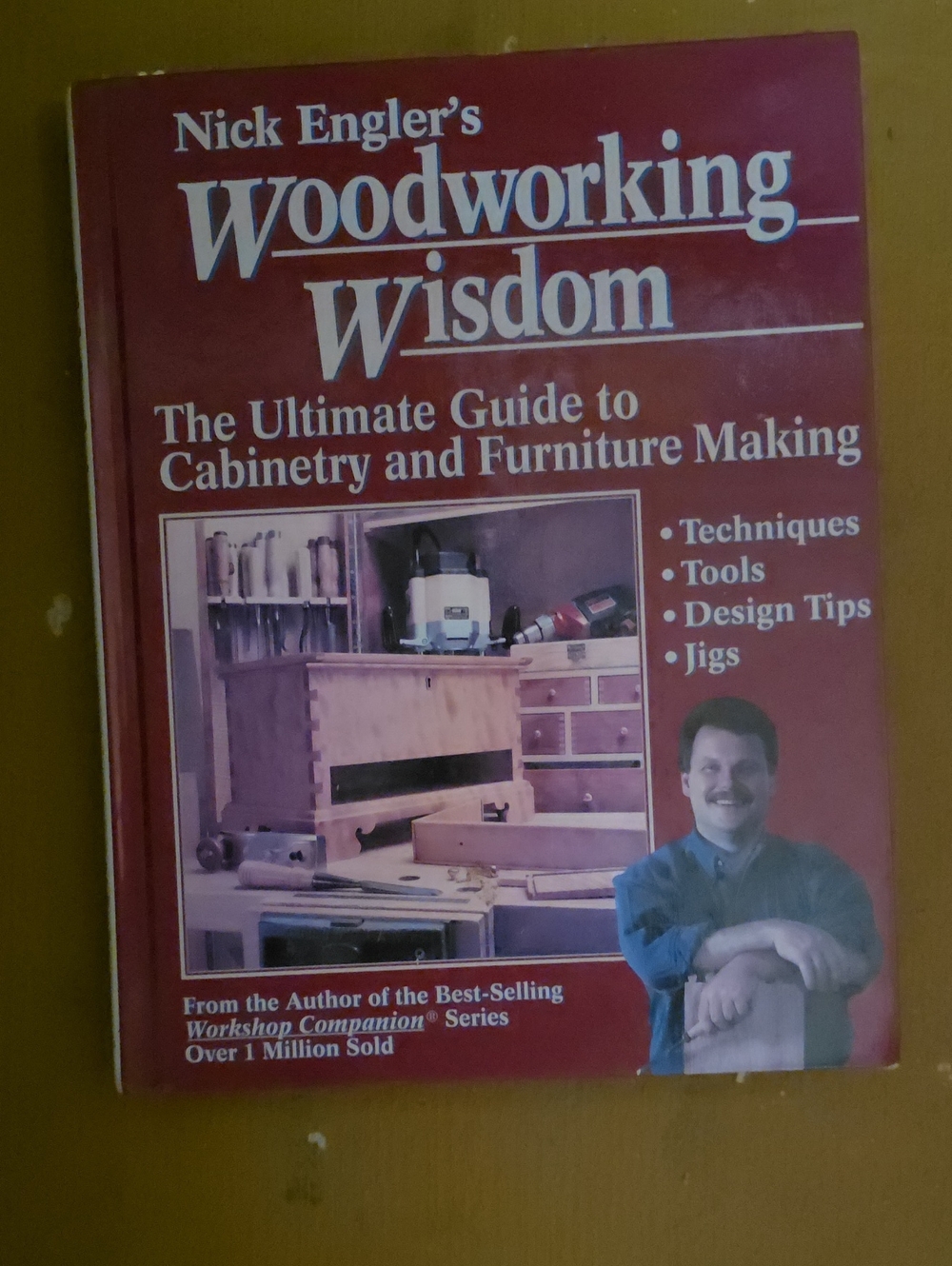 Woodworking Wisdom - Red Hardcover Guide